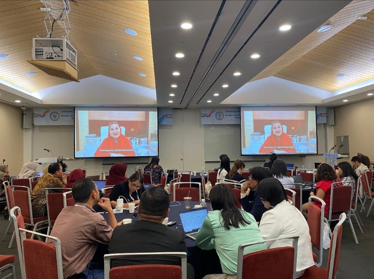 Wali kota Semarang, Hevearita Gunaryanti Rahayu saat memberikan materi sharing session program penanganan stunting dalam ajang UN Public Services Forum di Incheon, Korea Selatan, Selasa (25/6).