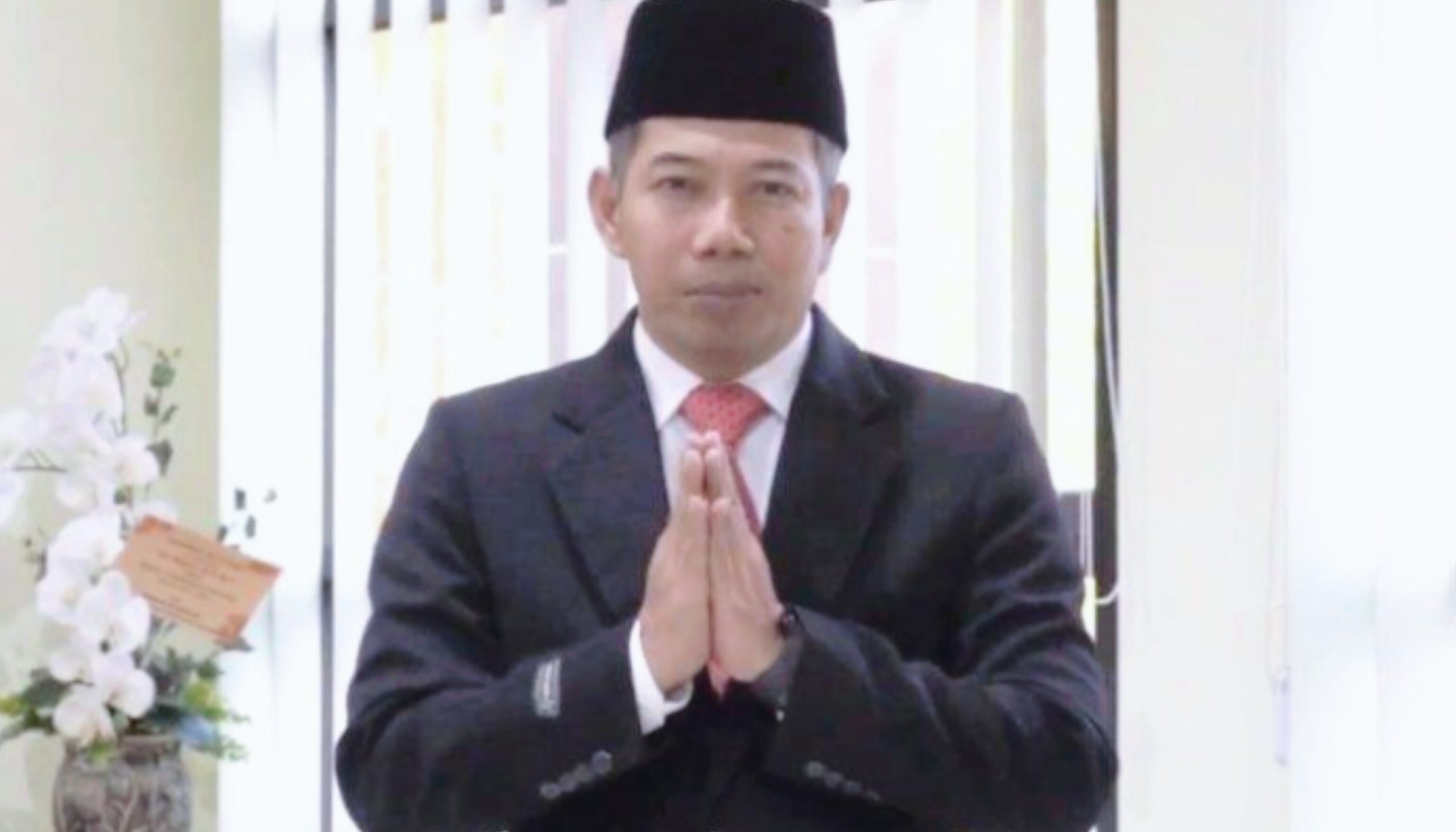 Dr. Supari Kembali Terpilih Sebagai Rektor Universitas Semarang Periode ...