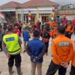 Medan Terjal Tak Surutkan Tim SAR Gabungan Evakuasi Pendaki Gunung Slamet